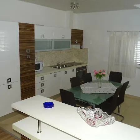 Paradise Ivan * Split